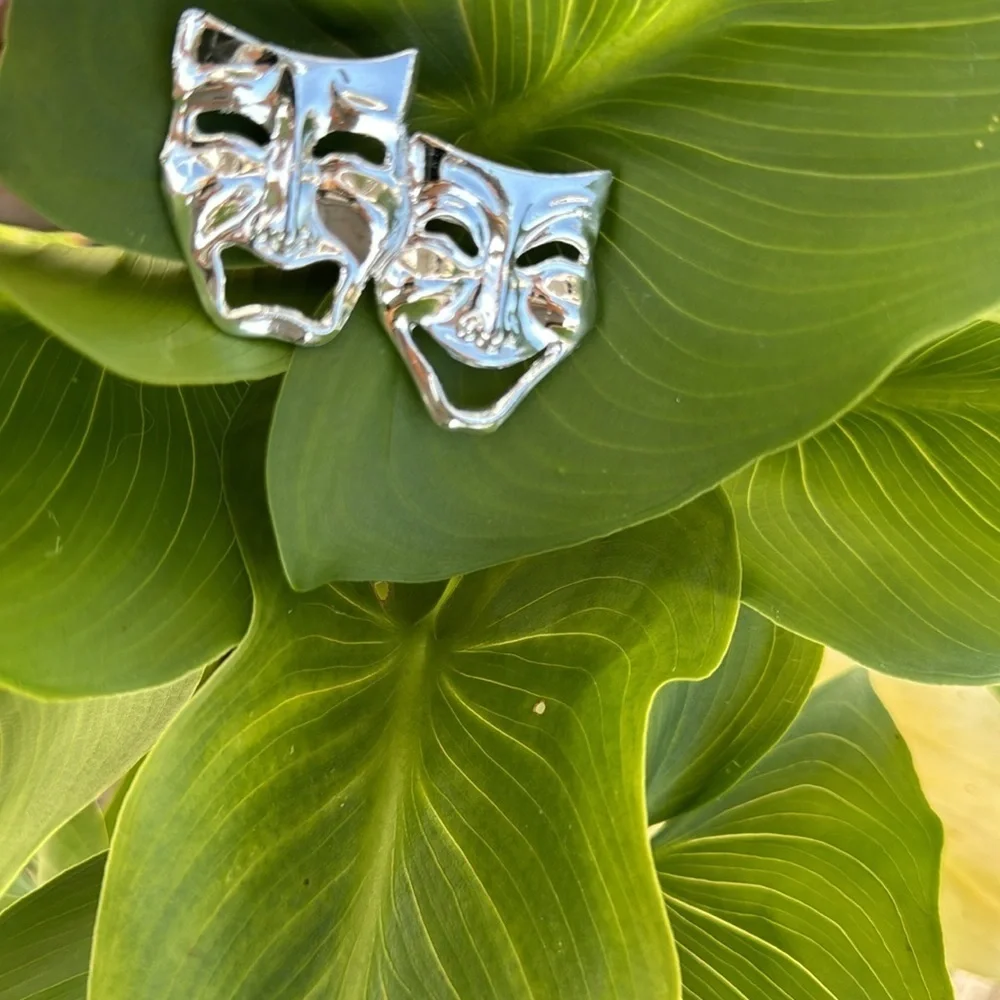 Vintage Acting Mask Sad & Happy Face Brooch - Picture 3 of 4